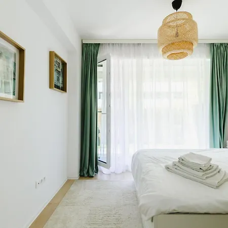 Modern Atria Urban - North Bucharest, Sector 1 Apartment